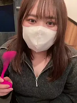 Snapshot of mitarashi_awww chatting on March 15, 2025, 11:19 am mitarashi awww online show from March 15, 2025, 11:19 am