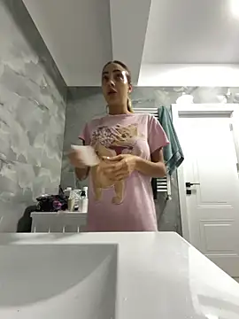 Snapshot of BonyBon29 chatting on October 20, 2025, 5:53 am BonyBon29 online show from October 20, 2025, 5:53 am