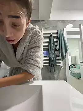 Snapshot of BonyBon29 chatting on October 31, 2025, 10:45 am BonyBon29 online show from October 31, 2025, 10:45 am