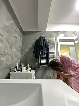 Snapshot of BonyBon29 chatting on October 25, 2025, 5:17 am BonyBon29 online show from October 25, 2025, 5:17 am