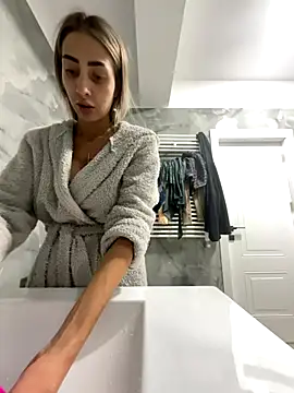 Snapshot of BonyBon29 chatting on November 30, 2025, 5:58 pm BonyBon29 online show from November 30, 2025, 5:58 pm