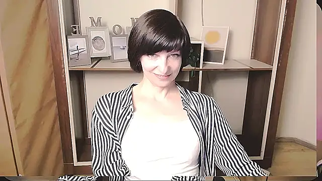  AngeliaFlow  online show from May 14, 2026, 8:33 am