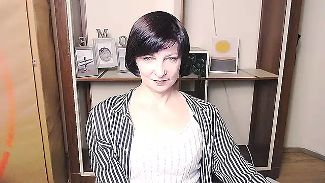  AngeliaFlow  online show from April 15, 2026, 8:20 am