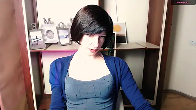  AngeliaFlow  online show from October 28, 2025, 7:29 am