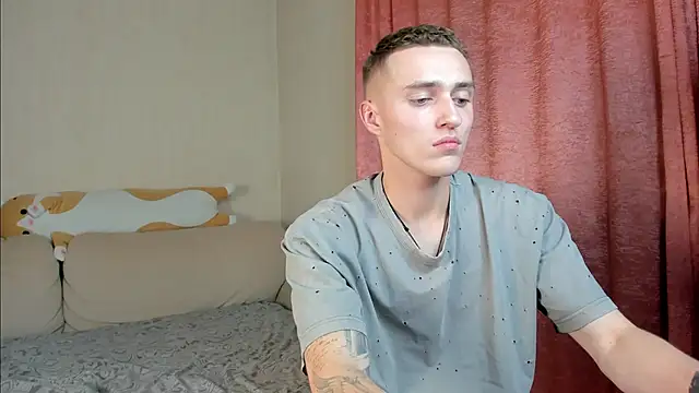 crazybottom99 online show from October 28, 2025, 6:18 pm