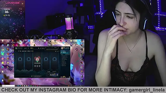 Snapshot of Gamergirl-Linela chatting on July 11, 2026, 12:55 am Gamergirl-Linela online show from July 11, 2026, 12:55 am