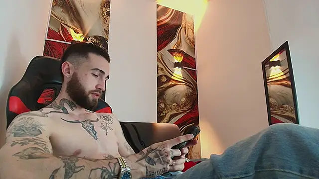 Luke davis01 online show from October 22, 2025, 3:50 am