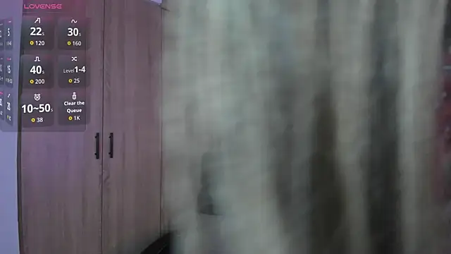 Cloee Rainbow1 online show from December 4, 2025, 11:53 am