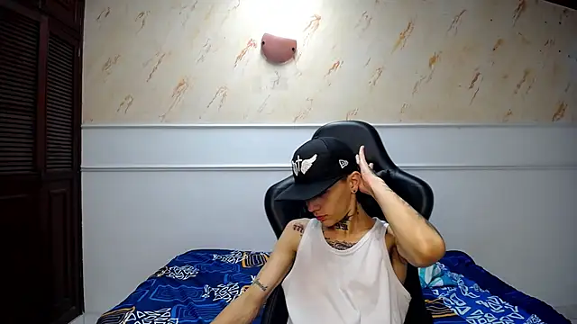 andrey mishel hot online show from February 11, 2025, 4:33 am