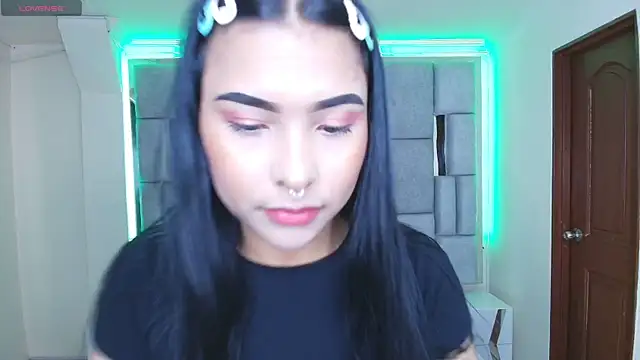 Vera Best  online show from March 20, 2025, 2:42 pm