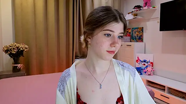 Bella amory online show from March 8, 2026, 4:43 pm