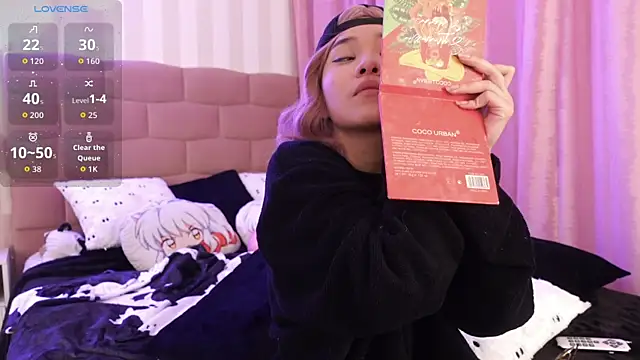 NataliaNovak online show from November 11, 2025, 9:20 pm