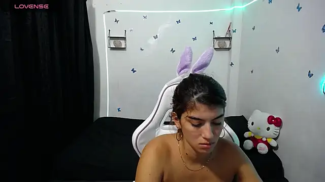 Snapshot of hello_kityy25 chatting on February 14, 2025, 1:56 am hello kityy25 online show from February 14, 2025, 1:56 am