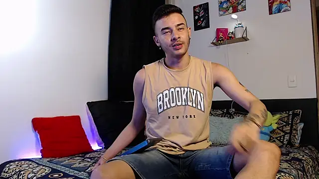 kyle clint07 online show from November 8, 2025, 11:19 pm