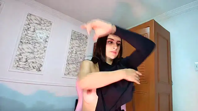 Danella houston online show from October 12, 2025, 8:54 pm