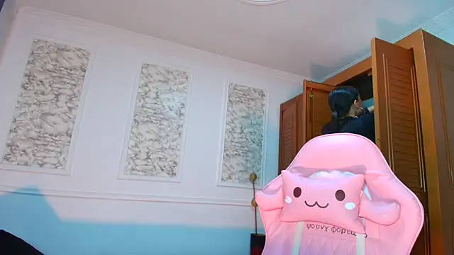 Danella houston online show from October 10, 2025, 6:31 pm