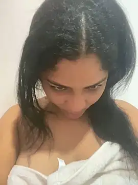 Snapshot of Tana_latin chatting on February 25, 2025, 12:25 am Tana latin online show from February 25, 2025, 12:25 am