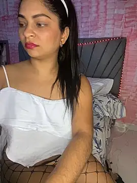Snapshot of Tana_latin chatting on February 15, 2025, 4:14 am Tana latin online show from February 15, 2025, 4:14 am