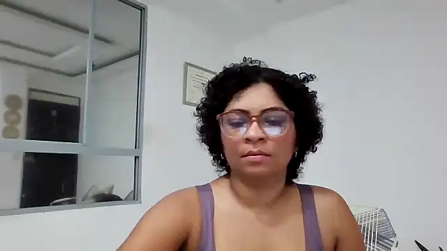 Snapshot of Tana_latin chatting on September 24, 2025, 1:13 am Tana latin online show from September 24, 2025, 1:13 am