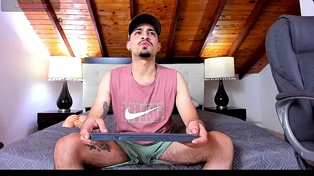 Sebastian Berne online show from March 22, 2025, 7:20 pm