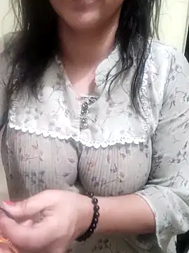 Your cutiepie  online show from March 20, 2025, 6:31 pm