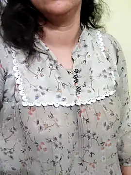 Your cutiepie  online show from March 14, 2025, 6:18 pm