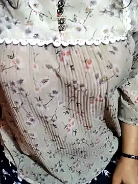 Your cutiepie  online show from February 21, 2025, 6:26 pm