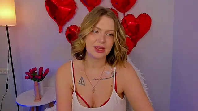 Snapshot of Angela_Wallace chatting on February 22, 2025, 8:29 am Angela Wallace online show from February 22, 2025, 8:29 am