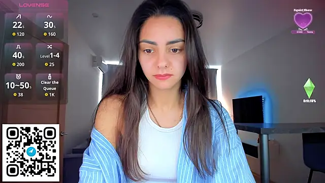 EmiliaZen online show from September 20, 2025, 2:11 pm