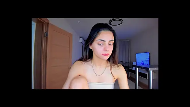 EmiliaZen online show from December 2, 2025, 6:42 pm