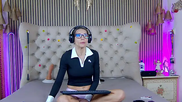 PlayfulShow online show from February 25, 2026, 2:39 pm