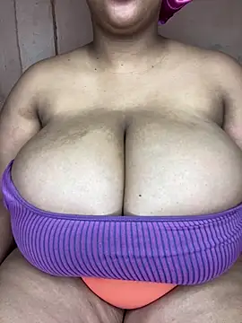 NonoGotBoobies online show from October 15, 2025, 8:28 pm