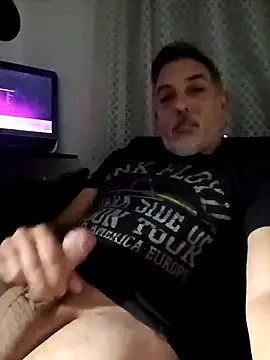 Snapshot of Sexyguycumming chatting on March 13, 2025, 3:00 am Sexyguycumming online show from March 13, 2025, 3:00 am