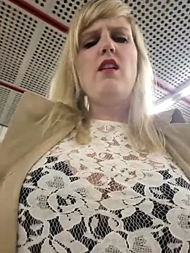 Snapshot of Sexybiene969 chatting on September 26, 2025, 3:08 pm Sexybiene969 online show from September 26, 2025, 3:08 pm