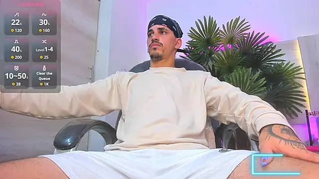 Dirty Kingg online show from October 5, 2025, 7:48 pm