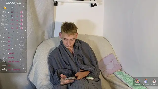 Snapshot of Julian_wins chatting on January 17, 2026, 8:01 pm Julian wins online show from January 17, 2026, 8:01 pm