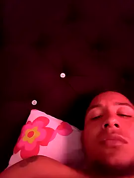 Snapshot of Frencho10 chatting on February 18, 2026, 6:59 pm Frencho10 online show from February 18, 2026, 6:59 pm