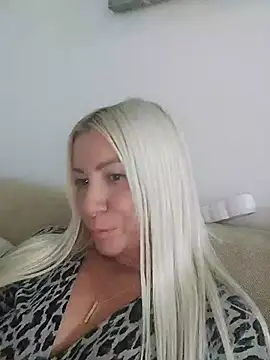 visnjica online show from October 19, 2025, 5:16 pm