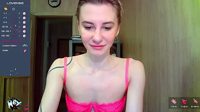 Caramel piegirl online show from October 19, 2025, 2:42 pm