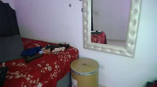 Snapshot of moree_Queen chatting on March 5, 2025, 10:10 pm moree Queen online show from March 5, 2025, 10:10 pm