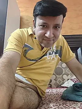 innocentboy1987 online show from July 16, 2026, 4:26 pm