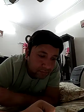 Snapshot of innocentboy1987 chatting on March 18, 2025, 10:07 am innocentboy1987 online show from March 18, 2025, 10:07 am