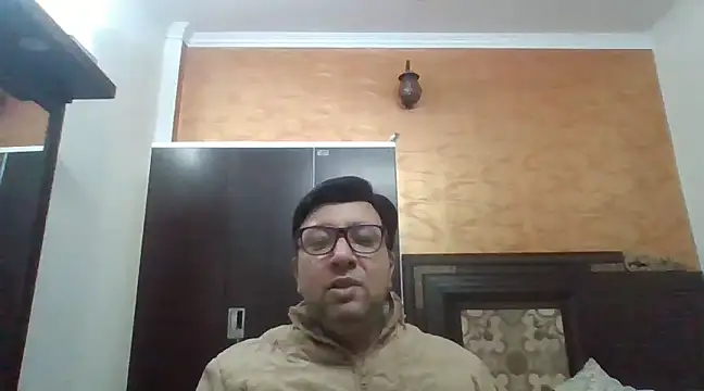 Snapshot of innocentboy1987 chatting on March 11, 2025, 6:52 am innocentboy1987 online show from March 11, 2025, 6:52 am