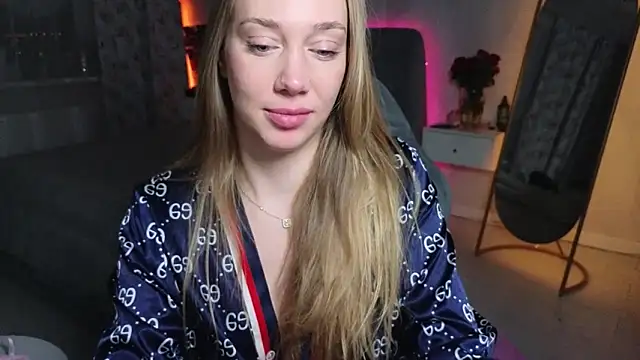 Snapshot of Engel_13 chatting on May 4, 2026, 8:00 pm Engel 13 online show from May 4, 2026, 8:00 pm