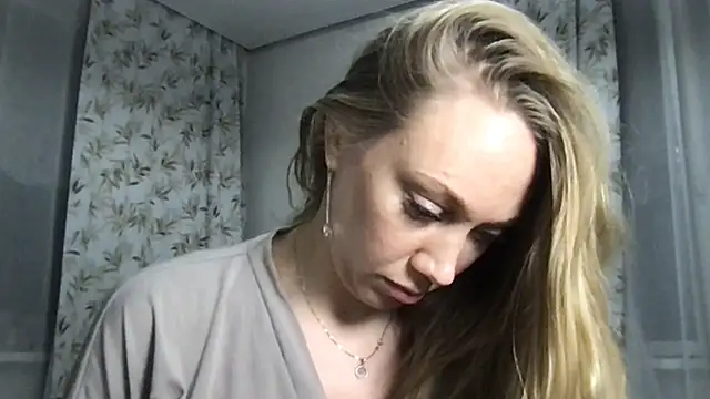 Engel 13 online show from February 24, 2025, 7:19 pm