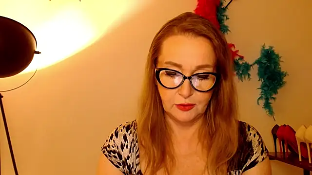 Snapshot of leaxSTAR chatting on February 27, 2025, 2:43 pm leaxSTAR online show from February 27, 2025, 2:43 pm