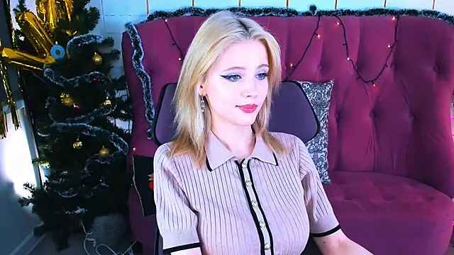 LeonaStane online show from December 19, 2025, 5:59 pm