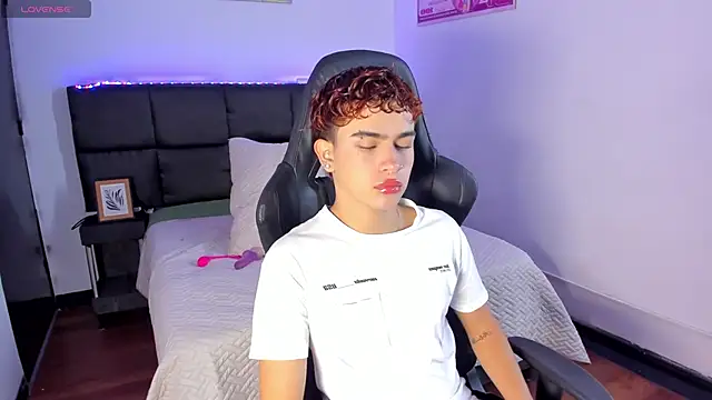 Aiiden 15 online show from November 25, 2025, 1:00 pm