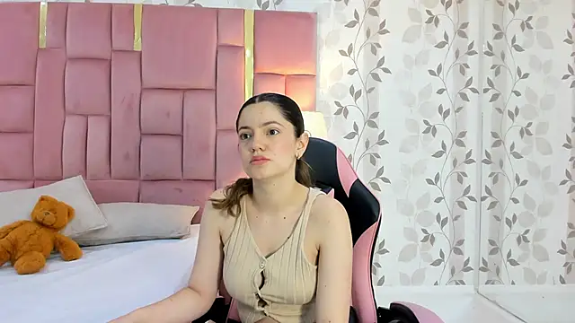 ArianaFranco online show from October 10, 2025, 3:35 pm