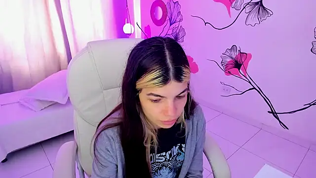 Snapshot of Isabela_Fiorelli chatting on November 15, 2025, 1:26 pm Isabela Fiorelli online show from November 15, 2025, 1:26 pm